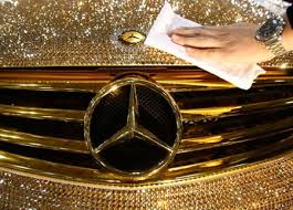 Податкова порівняє доходи деяких категорій осіб з їх витратами