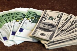 Банки перестають видавати бізнесу валютні кредити