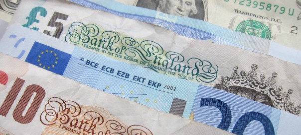 Нацбанк продовжує пом'якшення деяких валютних обмежень