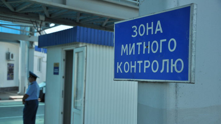 Ввозити авто без розмитнення дозволять не всім